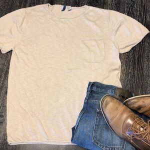 Men’s short sleeve sweater only